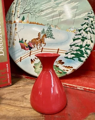 Shirley Pottery Vase Lauren Burman Material Good Hot Tamale Red Christmas Gift ✨ - Image 1 of 4