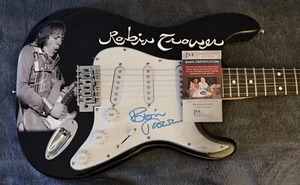 ROBIN TROWER SIGNED GUITAR PLAYING  CUSTOM WRAP PROCOL HARUM CD LP JSA CD28881 - Picture 1 of 3