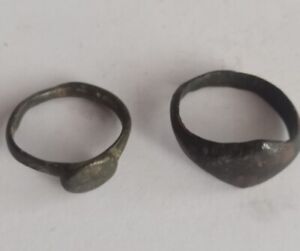 LOT OF 2 FINE WEARABLE MEDIEVAL EUROPEAN BRONZE RINGS 1000-1200 AD