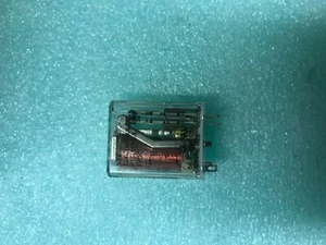 TERMINALES DE LENGÜETA ENCHUFABLE/SOLDADURA R-16-1105-5 DPDT SA-5VDC SA-5VDC - Imagen 1 de 2