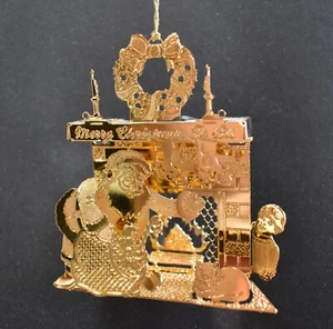 Vtg 1997 Danbury Mint Santas Visit 23kt Gold-Plated Christmas Ornament Fireplace - Bild 1 von 3