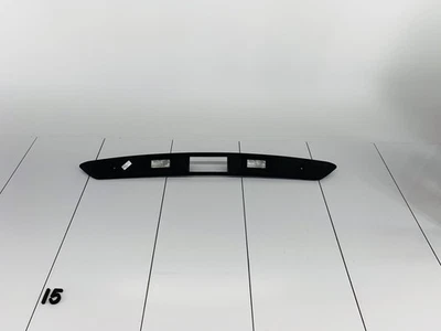 17-18 VOLKSWAGEN TIGUAN LIMITED PUERTA LEVADIZA TRASERA MATRÍCULA LUZ MOLDURA OEM Foto 1 de 4