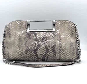Bolso sin asas Michael Kors Berkley mediano estilo # 30S4MBKC3E gris plata estilo piel de serpiente - Imagen 1 de 11