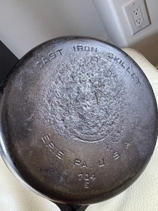 Griswold ERIE Cast Iron Skillet No 8 Large Logo 704E Erie PA Diameter 10 1/4" - Bild 1 von 6