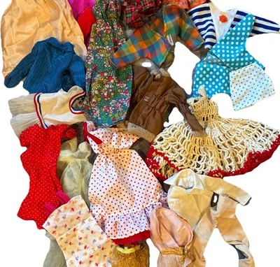Lote De Colección 23 Ropa Barbie Genuina y Hecha a Mano 1960 Up Vestido Falda Camisa Pantalones Foto 1 de 4