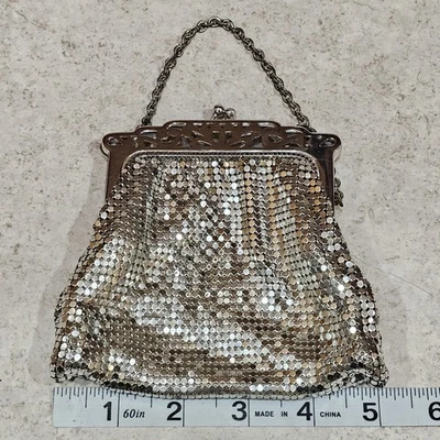 Vintage Whiting & Davis Co Silver Mesh Clutch Purse Chain Handle Great Condition - Image 1 of 4