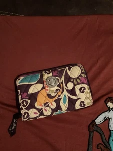 VERA BRADLEY Turnlock & Zip Around Wallet Plum Crazy - Picture 1 of 4
