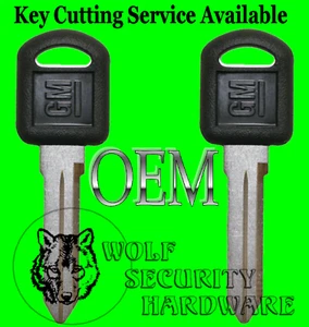 Lot of Two (2) GM Logo OEM Uncut Key Blank Small Black Plastic Head 596222  - Picture 1 of 2