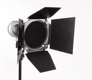 Hensel 7' Reflector 4-Wing Barndoor with Grid and Colour Diffusion Set *SALE* - Picture 1 of 3