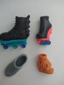 Monster High Doll Accessories Shoes Skates Replacement Lot - Picture 1 of 2
