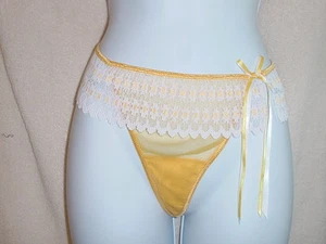 Victorias Secret Vintage Coqueta Transparente Cuerda en V Mediana/Grande Amarillo Nuevo Sin Etiquetas - Imagen 1 de 5