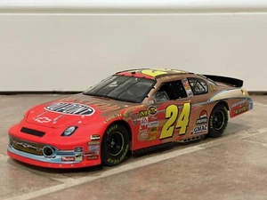 2007 Jeff Gordon DuPont COPPER 1957 57 Chevrolet Bel Air NASCAR Action 1/24 - Picture 1 of 11