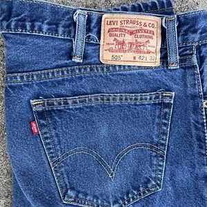 Levis 505 Regular Straight Leg Men's Denim Jeans Size 42 x 32 Blue 005054891 - Picture 1 of 10