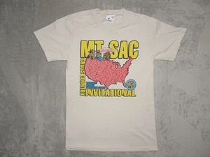 MT. SAC Cross Country Invitational T-Shirt 2013 Comics Style Herren Small weiß - Bild 1 von 12