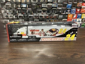 Remolque diecast Chase Elliott 2017 Hooters 1/64 - Imagen 1 de 4