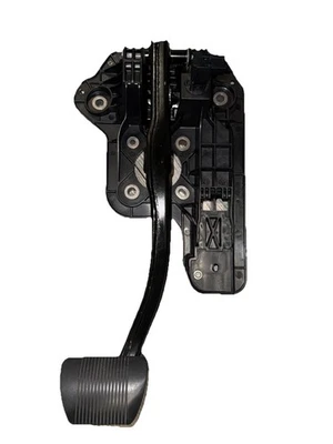 2017-2025 Chrysler Pacifica Brake Stop Pedal & Bracket 04581676AC OEM - Image 1 of 4