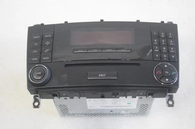 2005 MERCEDES C240 W203 RADIO STEREO 2038703789 - Image 1 of 4