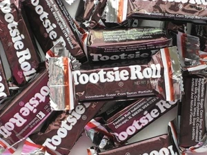 Rotolo Tootsie grande cioccolato mezzo chilo 8 oz rotoli caramelle da masticare - Foto 1 di 4