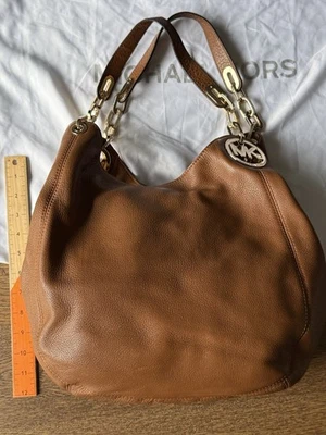 Michael Kors Fulton 皮革单肩包流浪汉手提包,大号 - 棕色 — 第 1/4 张图片