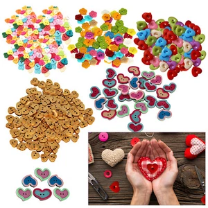 100 un. Vestidos de plástico madera flor con forma de corazón con botones ropa tela decorativa - Imagen 1 de 19