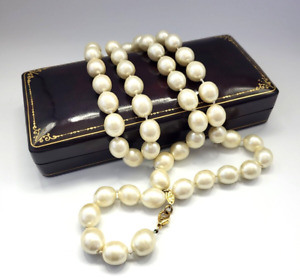 Original CHANEL Barock Perlenkette Perlen-Colliér  VINTAGE mit Schmuckschachtel
