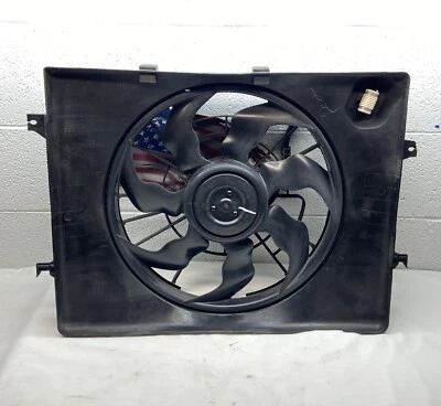 Conjunto de ventilador de radiador Hyundai Sonata 2011-2013 VIN C octavo dígito OEM Foto 1 de 4