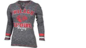 NHL Majestic Chicago Blackhawks Cross Bar Long Sleeve Shirt Womens SMALL - Picture 1 of 1