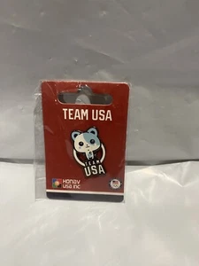 2020 Tokyo Pop Culture Bear USA Olympic Team Pin Cat Blue - Picture 1 of 3