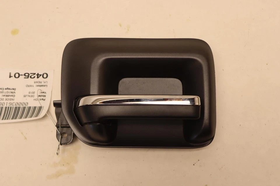 2015-2019 GMC SIERRA 2500 HD CREW CAB REAR LEFT SIDE INTERIOR DOOR HANDLE OEM - Image 1 of 4