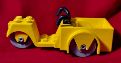 TRICICLO AMARILLO con ruedas gris claro Vintage 1980 LEGO Fabuland ¡Casi COMO NUEVO! Foto 1 de 4