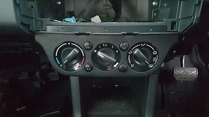 Controles de aire acondicionado de calefacción SUZUKI EZ SWIFT / SPORTS RS415 / RS416, 02/2005-2/2011 - Imagen 1 de 1