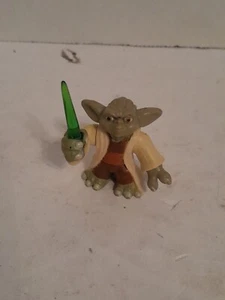 2011 Hasbro Star Wars Yoda With Green Lightsaber Mini Figurine - Picture 1 of 4