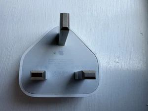 Apple 5W USB Wall Charger Plug Adapter - Picture 1 of 3