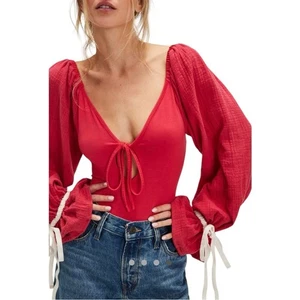 NEU Free People Bali Jolene Body hinten offen Ballonärmel rot XS 128 $ - Bild 1 von 9