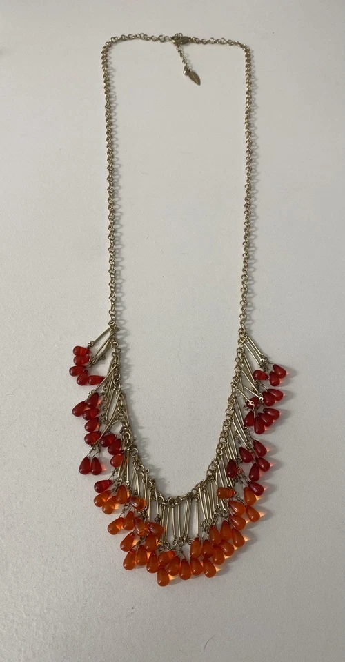 Colar de franjas Coldwater Creek tom dourado vermelho gota frisada - Imagem 1 de 1