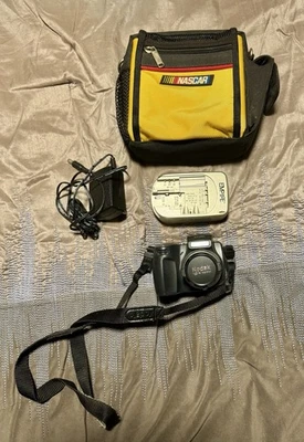 Kodak EasyShare DX6490 4.0MP Digital Camera - Black - Image 1 of 3