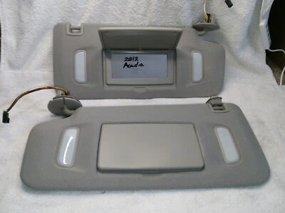 GMC ACADIA 09-17 2007-16 juego de parasoles transversales con luz izquierda y derecha gris OEM  Foto 1 de 4