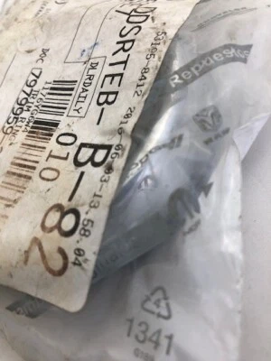 2014-2020 Dodge Durango Fog Lamp Bezel Trim Ring OEM Mopar 5113680AA - Imagem 1 de 4