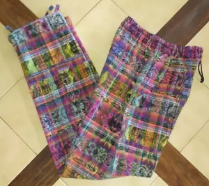 Pantalones de algodón recortados a cuadros guatemaltecos multicolores con cintura elástica, bolsillos (M) - Imagen 1 de 7