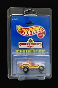 Hot Wheels Chuck E Cheese Special Limited Edition Jeep White with PROTECTOR - Picture 1 of 4