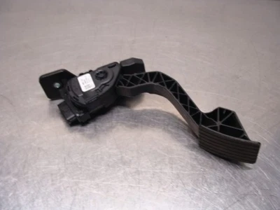 Pedal acelerador de gas Mitsubishi Mirage 18 19 20 21 22 23 24 Foto 1 de 3