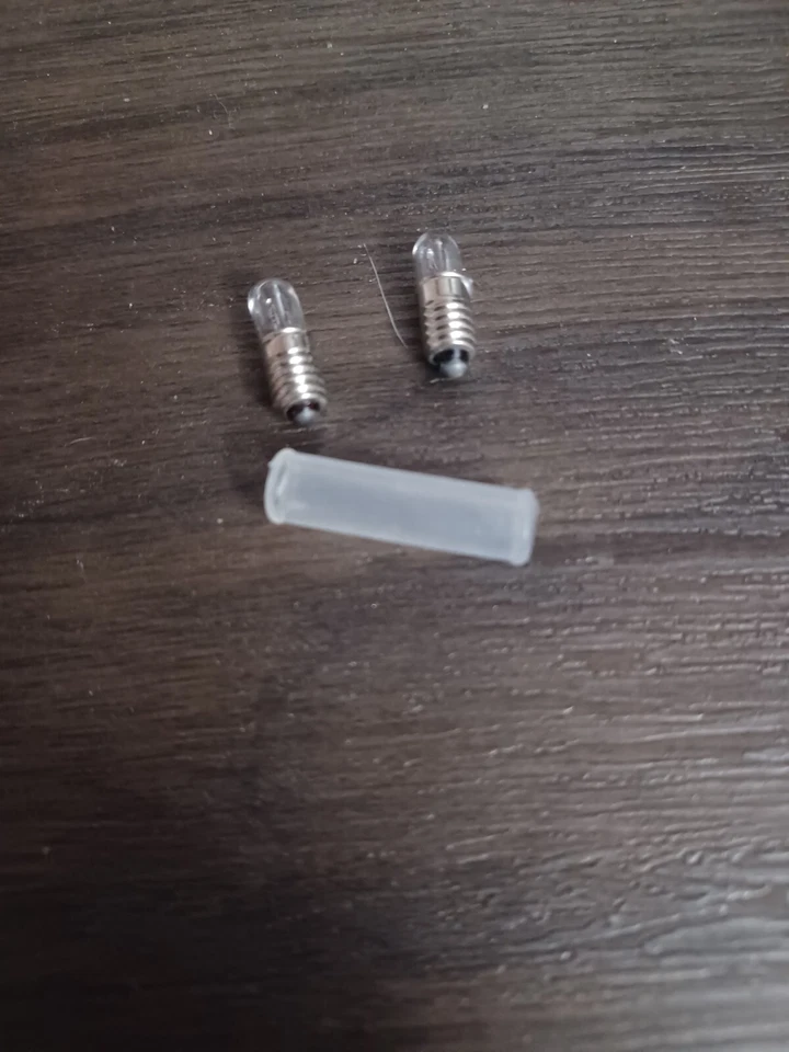 Mr. Christmas Carousel replacement Bulbs(2) with tool