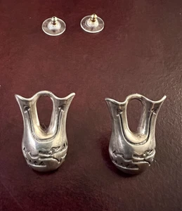 Par de pendientes de poste perforados vintage de plata de ley con florero de boda de 2 caños - Imagen 1 de 5
