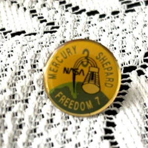 NASA Mercury 3 Freedom 7 Shepard Space Mission Astronaut Lapel Tie Tac Hat Pin - Picture 1 of 2