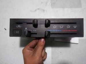 97 TOYOTA 4 RUNNER CLIMATE Controller - Picture 1 of 5