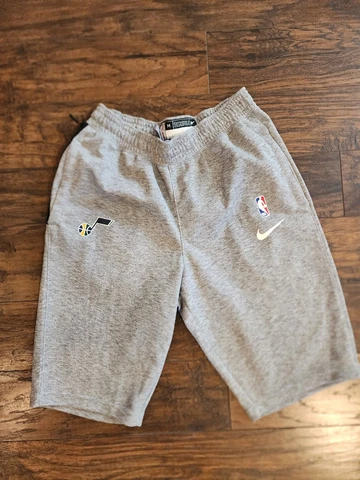Nike Engineered sweat shorts Mens medium gray Utah Jazz EUC Cover