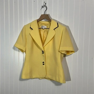 Chaqueta Blazer Studio I Amarilla Manga Corta 10 Cuadrada Recortada Y2K Destintada Preppy Foto 1 de 4