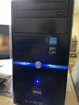 DESKTOP PC AMD phenom QuadCore 2.2GHz - 8GB RAM - 120GB SSD Win10 Home - Image 1 of 4