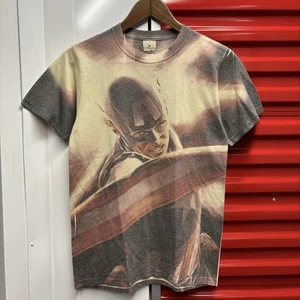 Captain America 2012 Universal Studios Big Graphic Close Up Face/Shield Size S - Picture 1 of 3