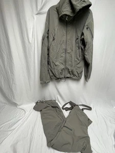 Chaqueta y pantalón Patagonia PCU nivel 5 Soft Shell mediano regular - Imagen 1 de 6